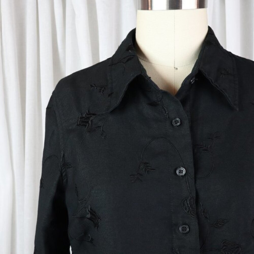 Black Floral Embroidered Top Classic Shirt 12P Blouse Flowy Linen Rayon Blend